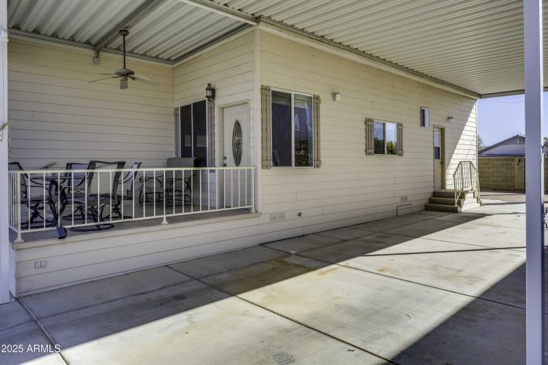 Lot # 1425-17