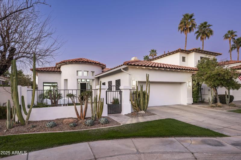 7614 E Cactus Wren Rd-68