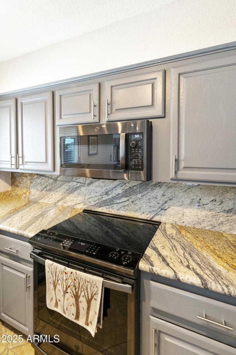 Electric Range / Convection/Air Fryer