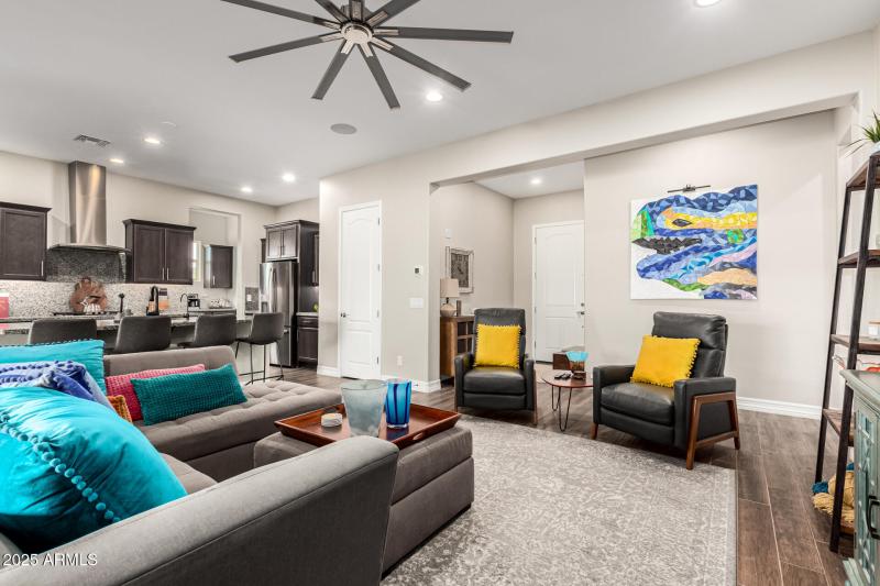 Light & Bright Floorplan