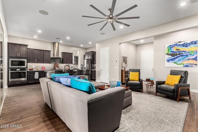 Light & Bright Floorplan