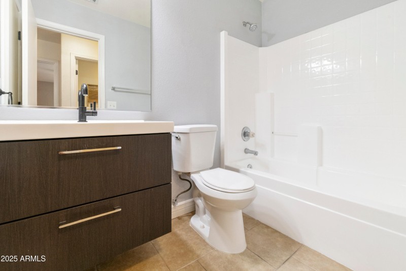 2258 E-026-025-DLB 6309-MLS_Size