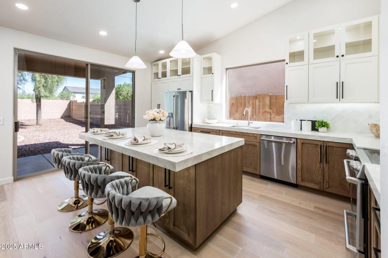 5106 E Wallace Ave - MLS-21