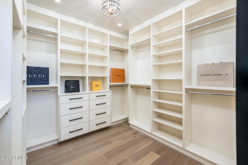 5106 E Wallace Ave - MLS-30