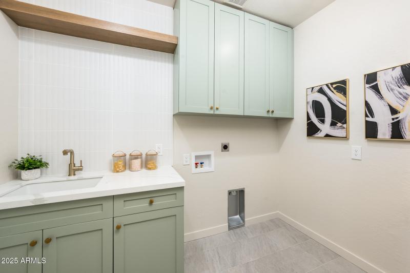 5106 E Wallace Ave - MLS-37