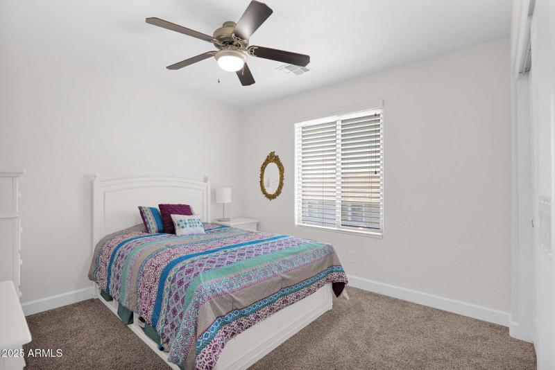 23-web-or-mls-P1314976