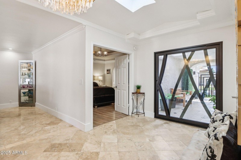 5-web-or-mls-10-web-or-mls-N 82nd St-L11