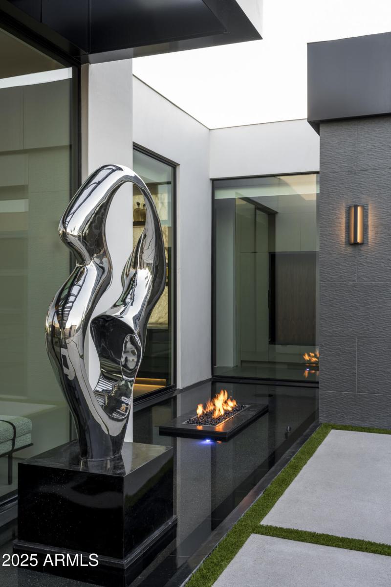 6911 E Jackrabbit Rd PV TopPics-6