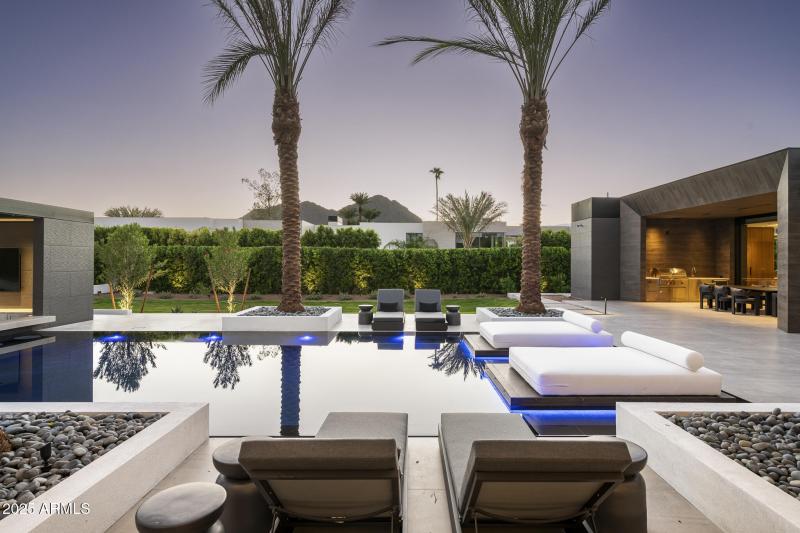 6911 E Jackrabbit Rd PV TopPics-60