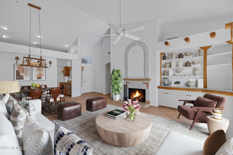 8917 E Maple Dr-10_VS