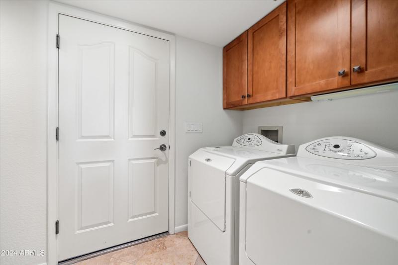 44-Laundry Room