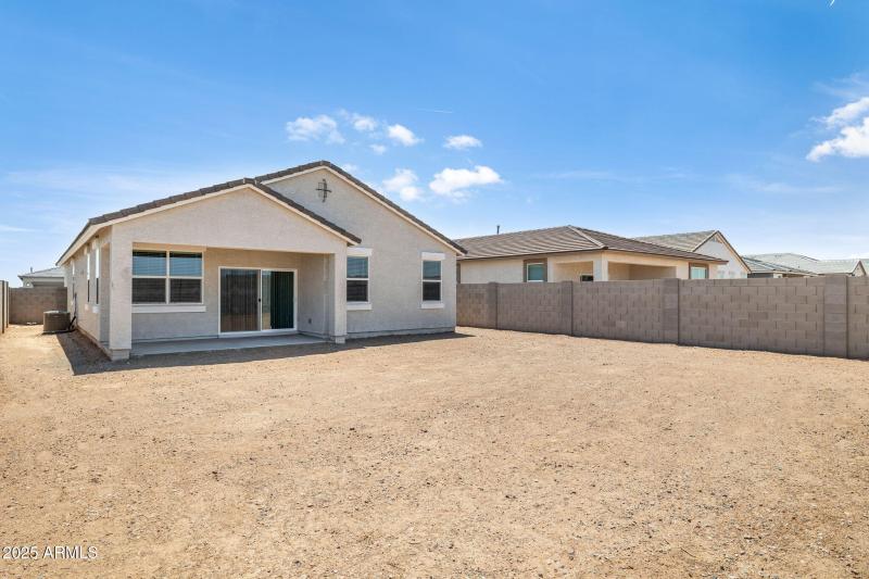 31-web-or-mls-15362-w-smoketree-dr-10-ma