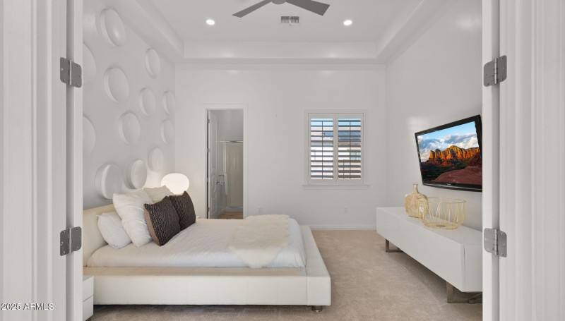 39-web-or-mls-EnSuite Bedroom Four2