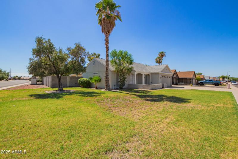 8503 W BLOOMFIELD RD