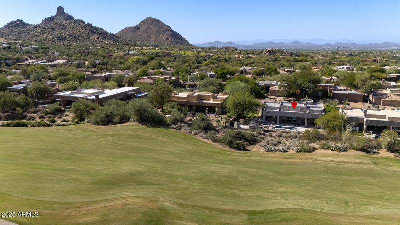 Golf & Mountain Views