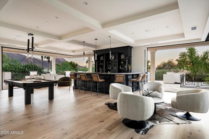 Bar/Game Room/Lounge