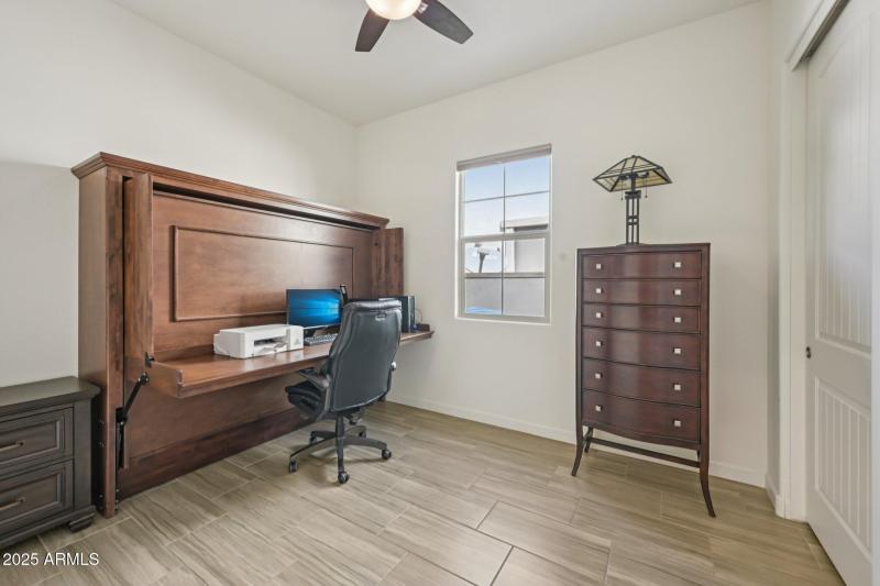 21-web-or-mls-N 205th Gln-S0110-021