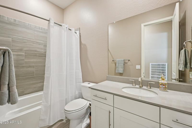 22-web-or-mls-N 205th Gln-S0110-022