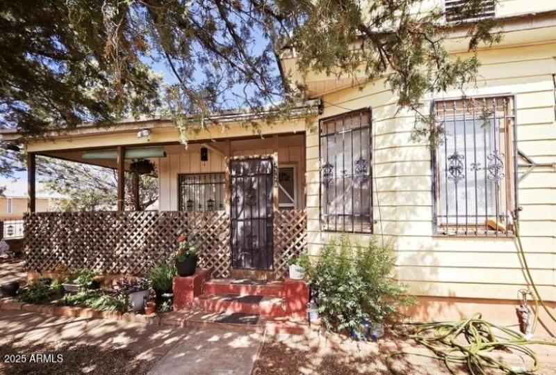 Screenshot_1-10-2025_121857_armls.flexml