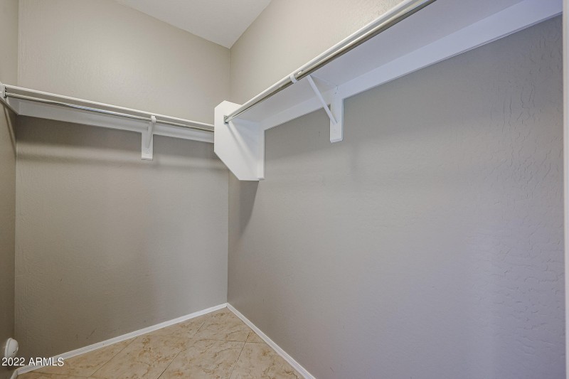 Walk -In Closet