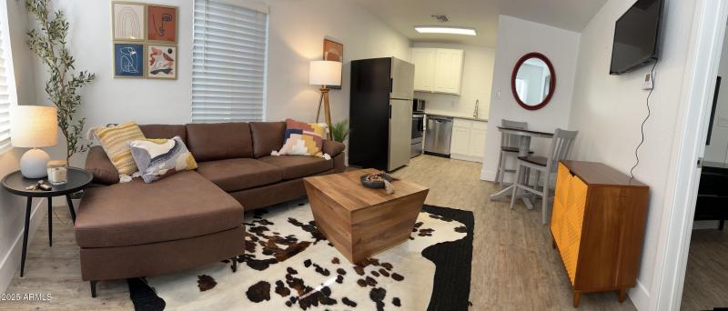 Guest House Living & Kitchen