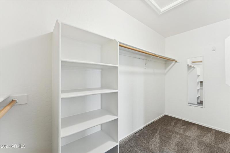 34-034-primary-closet