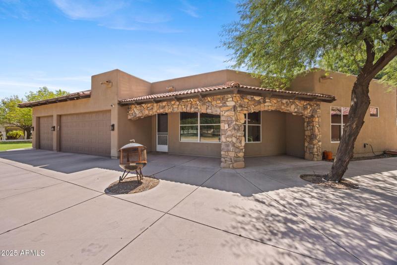 50-web-or-mls-8822-n-172nd-dr