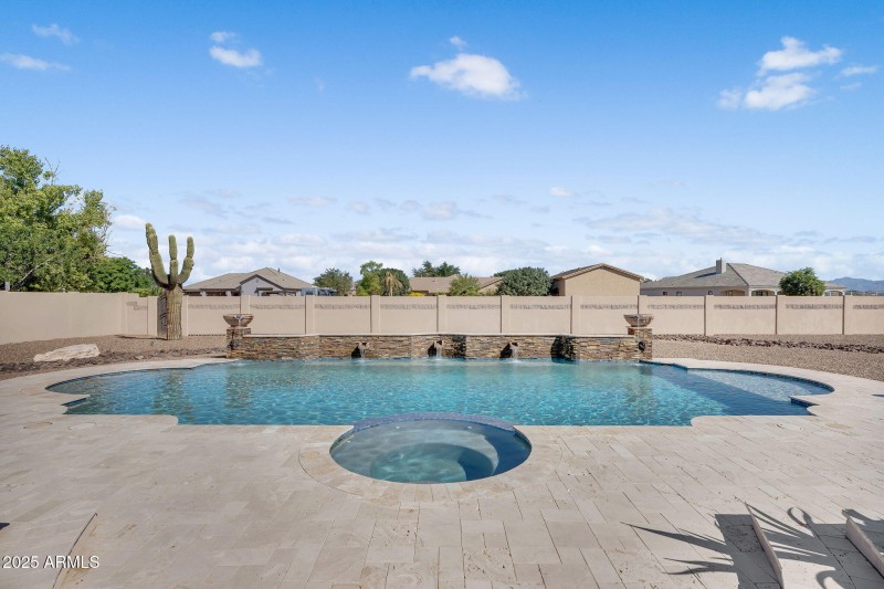 48-web-or-mls-Mewes-49