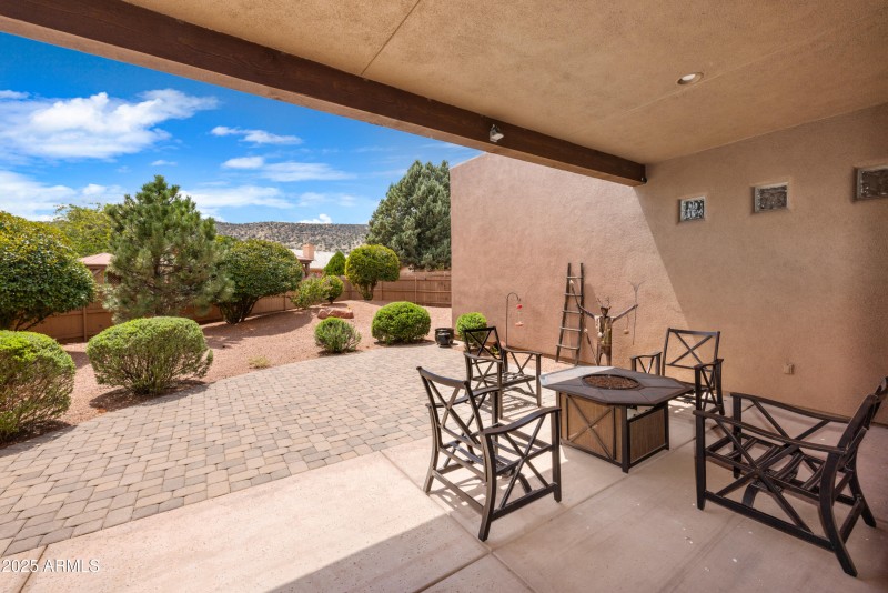025_PAtio