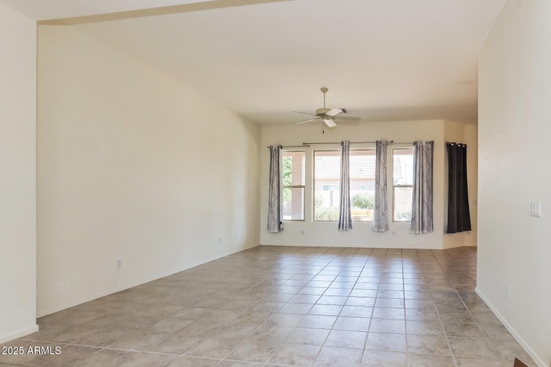 3-photo-Living-Room-169265db-b548-4634-a