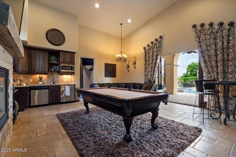 Guest House Flex Room