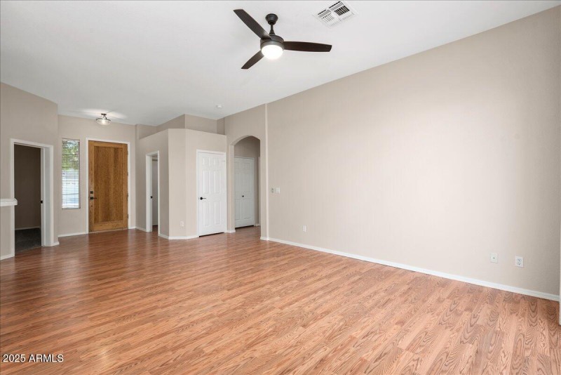 07-24225 North 39th Avenue 7