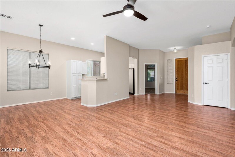 08-24225 North 39th Avenue 8