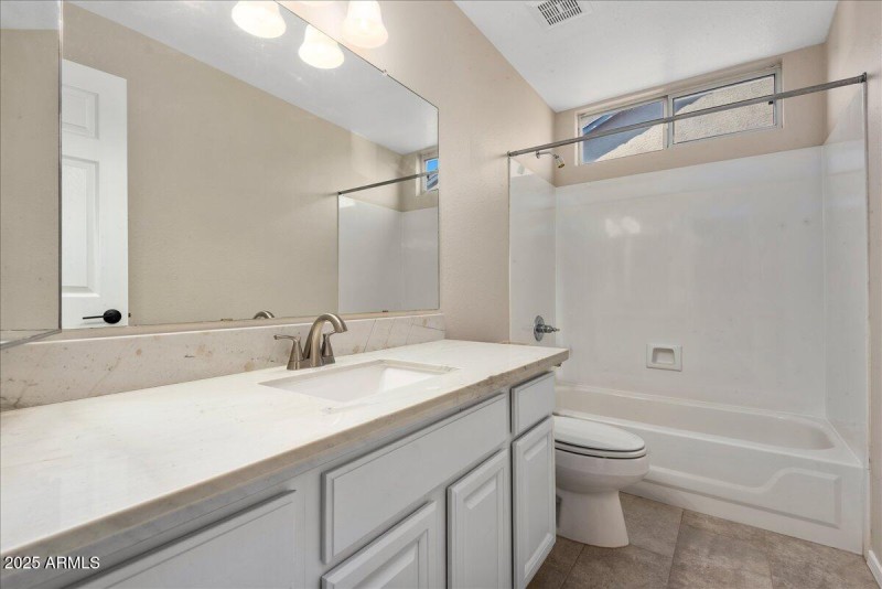 22-24225 North 39th Avenue 22