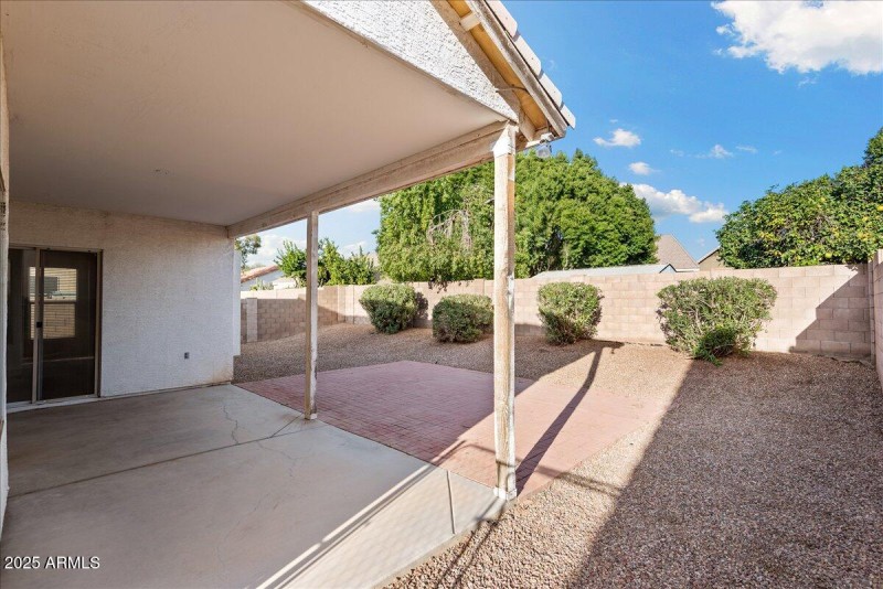 27-24225 North 39th Avenue 27