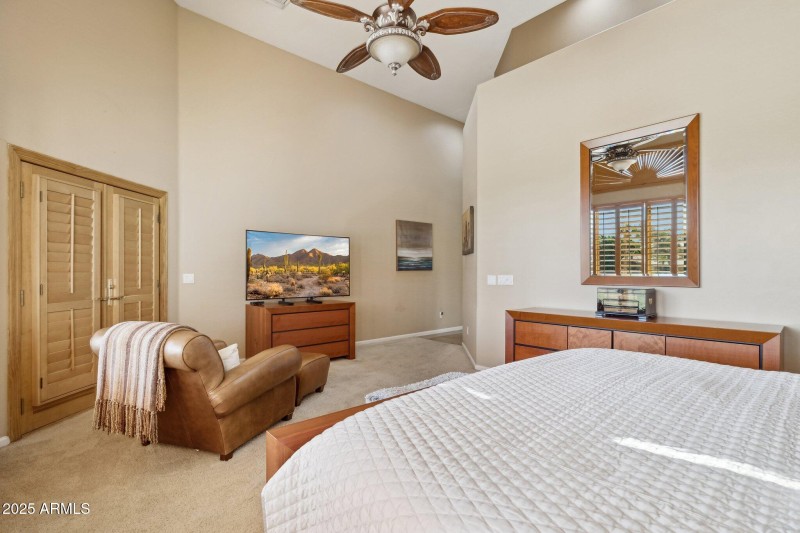 30-web-or-mls-5819-w-abraham-ln