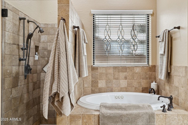 34-web-or-mls-5819-w-abraham-ln