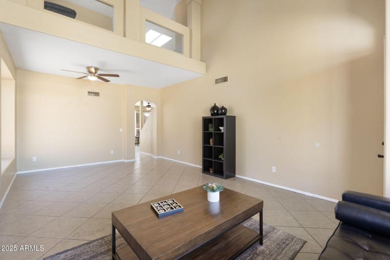 21-web-or-mls-QVB01947