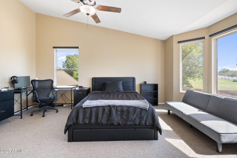 30-web-or-mls-QVB01977