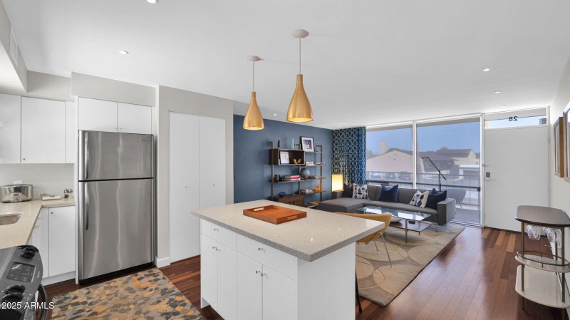 16-web-or-mls-P1176854