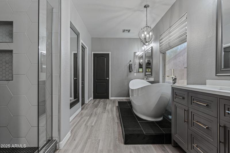 50-web-or-mls-9238 W Buckhorn Trail Revi