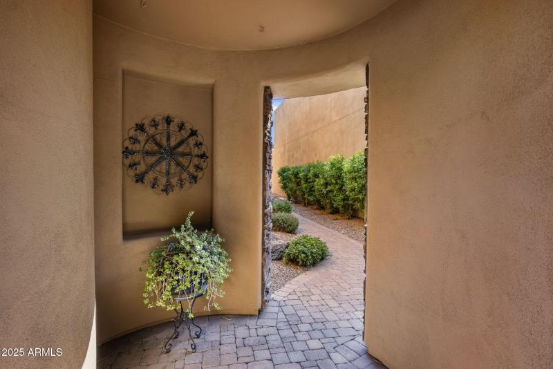 27-web-or-mls-D46A9891 copy