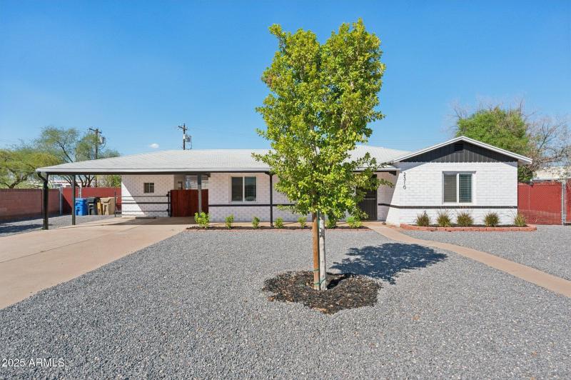 4-web-or-mls-2310-e-amelia-ave