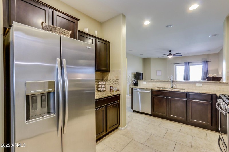 20210628230529983429000000-o