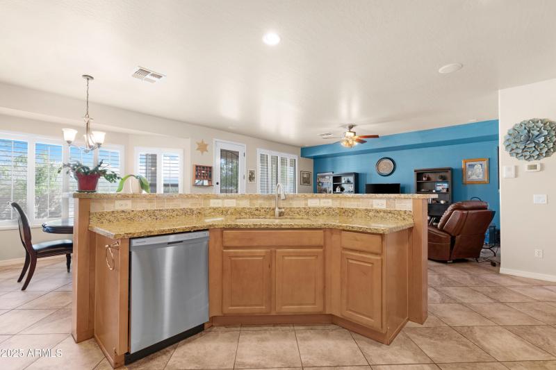 Kitchen 4
