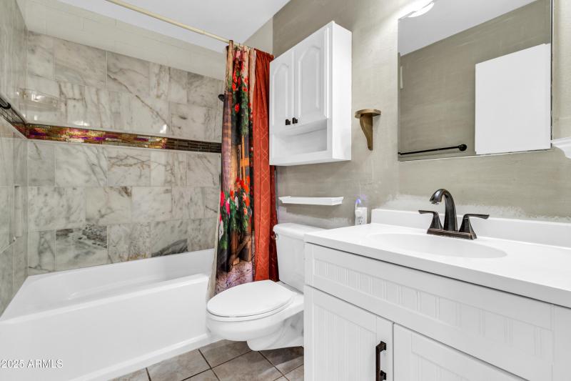 814 N 82nd St Unit G108-18