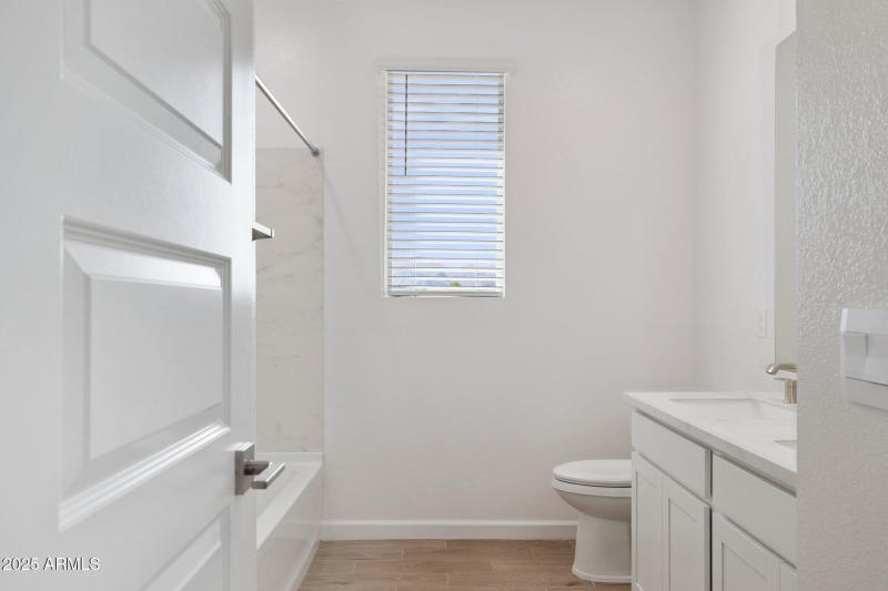 34-web-or-mls-17746-w-vogel-ave-lot-161-