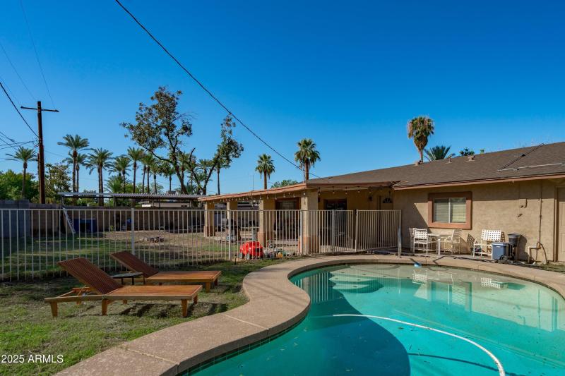 02-Pool and Backyard View
