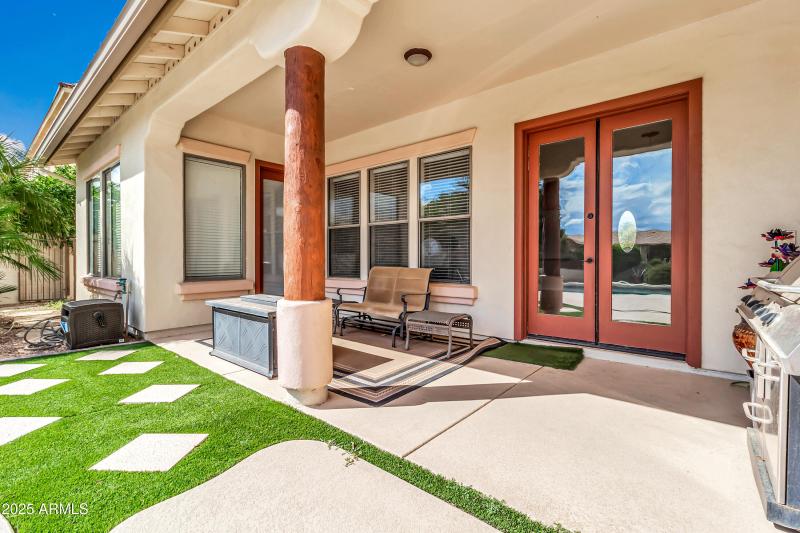Spacious Patio