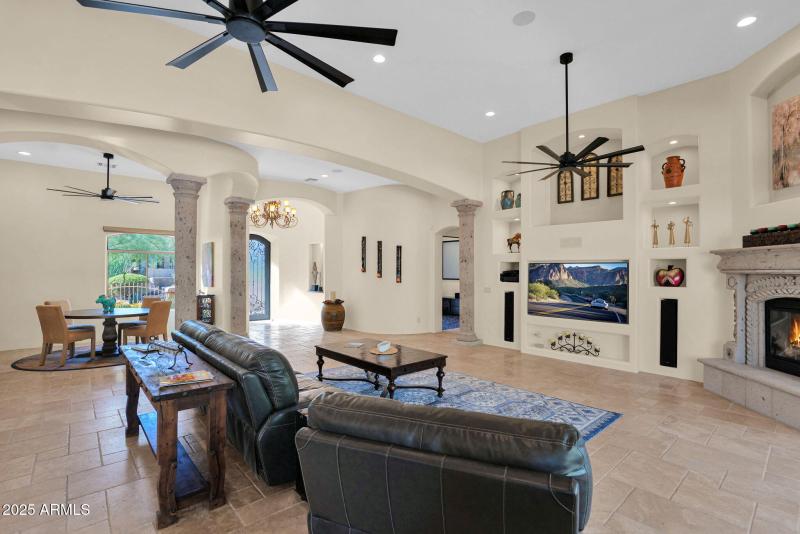 44-web-or-mls-P1315185